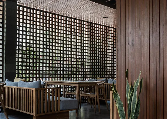 Forseti Athena Apartahotel