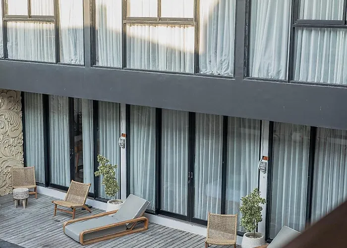 Apartahotel Forseti Athena Seminyak